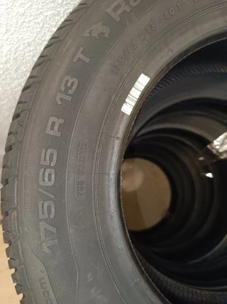 2 Neumático 175/65 R13 80T