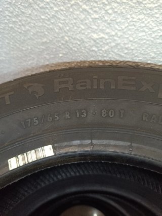 2 Neumático 175/65 R13 80T