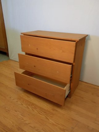 Cómoda de madera