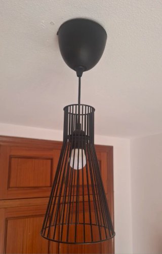 Lámpara de techo negra