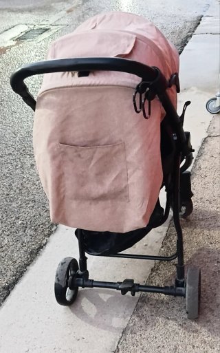 Carro de paseo ligero y plegable