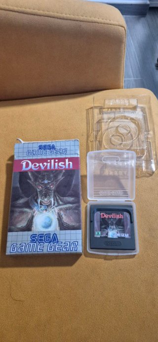 SEGA Game Gear con caja y 3 juegos