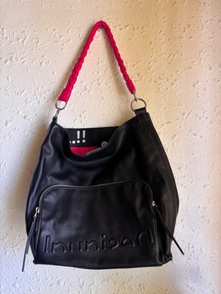 Bolso Desigual Negro con Detalles Rosas