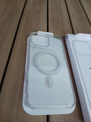 Apple Funda iPhone 16 Pro MagSafe Transparente