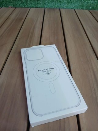 Apple Funda iPhone 16 Pro MagSafe Transparente