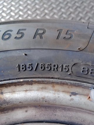 NEUMATICOS 185/65R15 88H