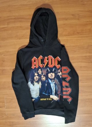 Sudadera AC/DC Bershka Talla S