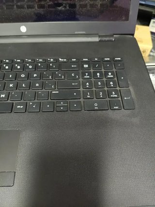 Portátil 17.3'' HP 17-AK004NS (AMD E2 - RAM: 4 GB