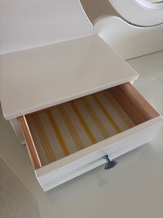 Tocador mesa Hemnes blanco Ikea con espejo ovalado