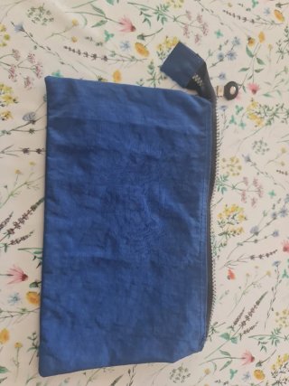 Pochette Alpitour blu