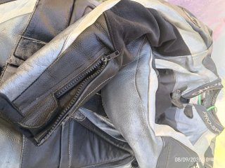 Chaqueta Moto Racing Sport Cuero Negra/Gris