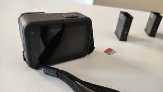 GoPro Hero 13 Black + Cargador + 3 Baterías