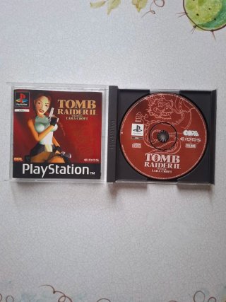 2 videogiochi Tomb Raider PS1