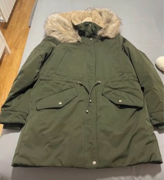 Parka Zara verde militar Talla M