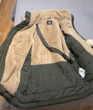 Parka Zara verde militar Talla M