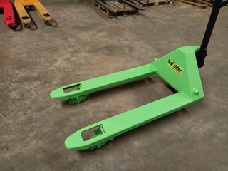 Transpaleta manual frutera 69cm x 115cm