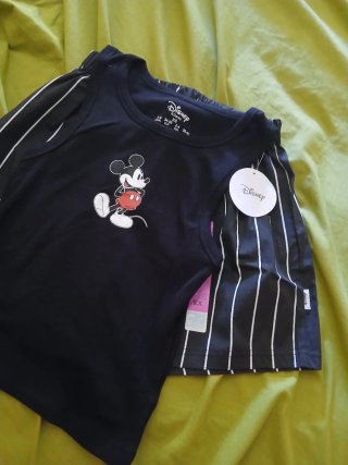 Pijama Mickey Mouse Talla 32/36 Nuevo.