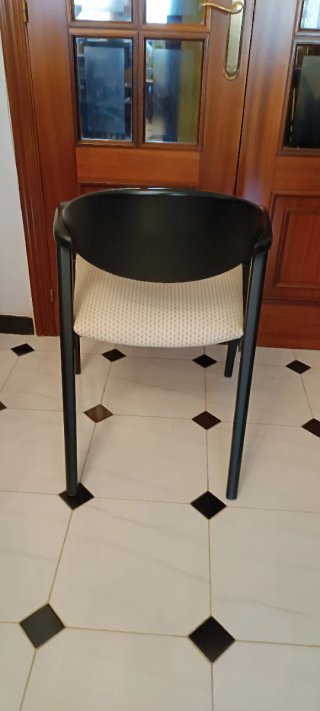 SILLON DE MADERA COLOR NEGRO