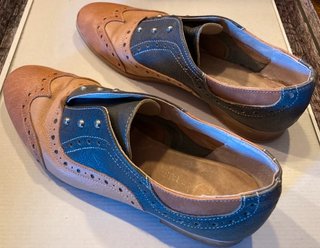 Scarpe Letizia Ferrari pelle bicolore borchie 41