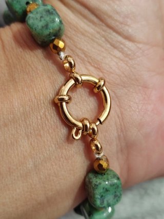 Pulsera Jade Birmania y Acero Dorado