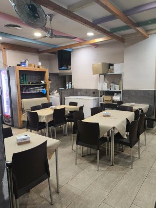 Local huelin 130metros