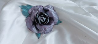 Rosa de couro artesanal deslumbrante