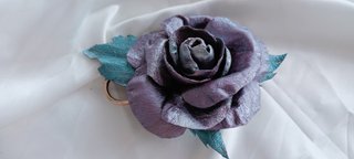 Rosa de couro artesanal deslumbrante