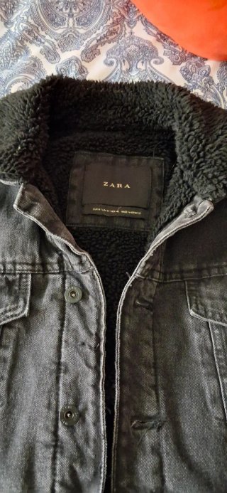 Cazadora vaquera Zara hombre Talla M negra