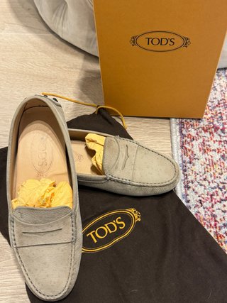Mocassini Tod's grigi macchiati