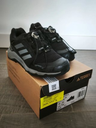 Zapatillas Adidas Terrex Gore-Tex niño Talla 29