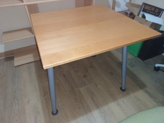 Mesa de estudio madera y metal