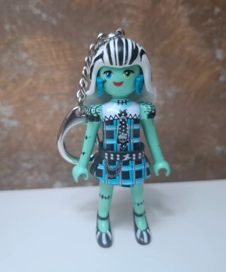Playmobil llavero monster high