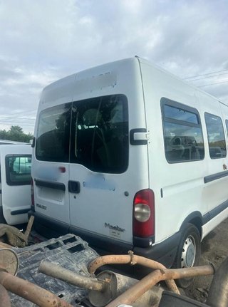 Centralita bomba renault 0281012200 master 235556