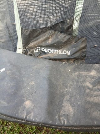 Cama elástica grande con red de seguridad decatlon