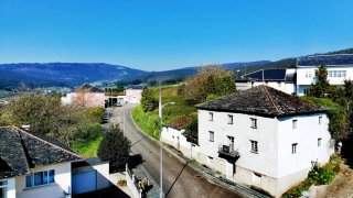 Oportunidad: casa con terreno en Trabada