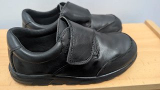 Zapatos niño negros velcro