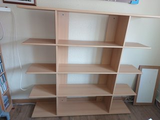 Estantería de madera para estudio