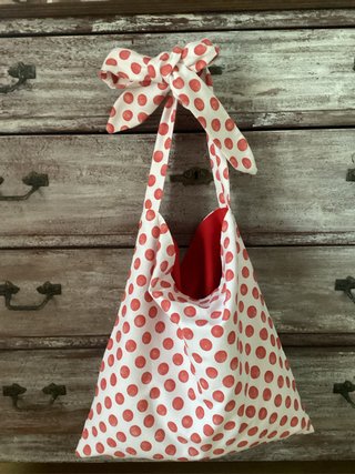 Borsa a tracolla pois bianchi e rossi