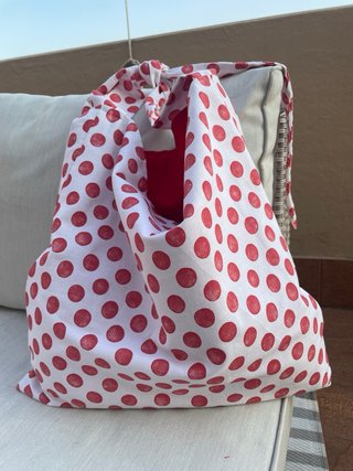 Borsa a tracolla pois bianchi e rossi
