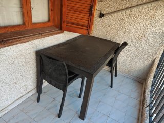 Mesa y 4 Sillas Jardín Plástico