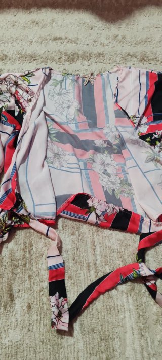 Blusa Estampada Flores Rayas
