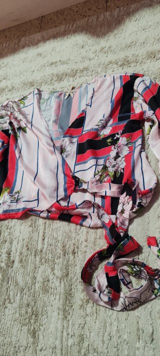 Blusa Estampada Flores Rayas