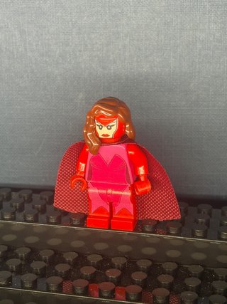 Minifigura Bruja Escarlata Marvel Comp Lego