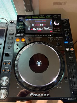 Equipo DJ Pro: 2x Pioneer CDJ2000nx + DJM800