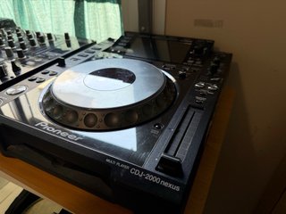 Equipo DJ Pro: 2x Pioneer CDJ2000nx + DJM800