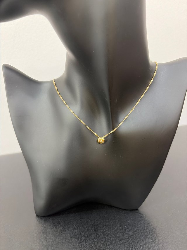 Gargantilla oro 18k con piedra