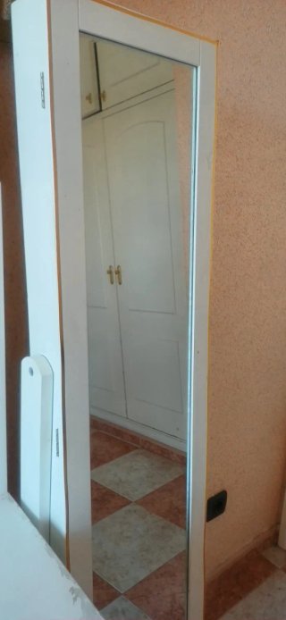 Espejo de pie madera blanco y dorado
