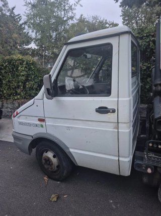 Iveco  1995 2.5turbo diesel 90mil 3500kg carnet B