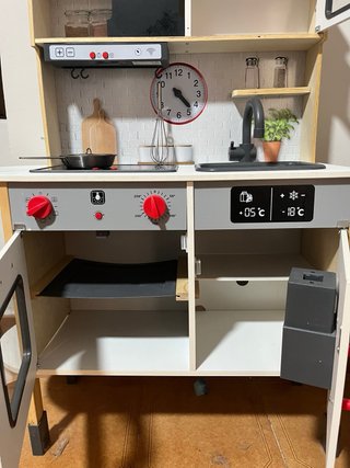Cocinita de madera estilo Montessori