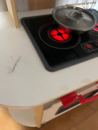 Cocinita de madera estilo Montessori